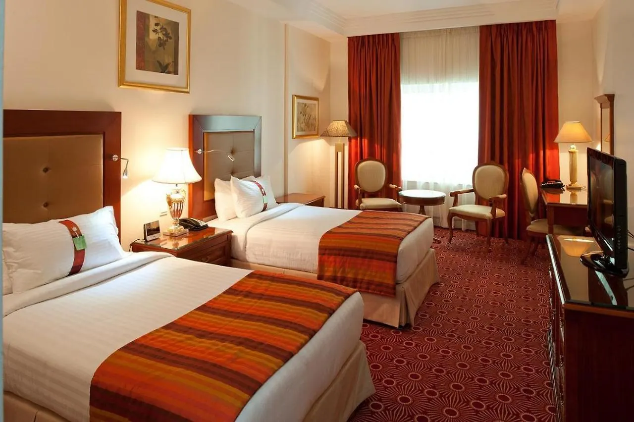 Sunday Hotel Holiday International Dubai United Arab Emirates
