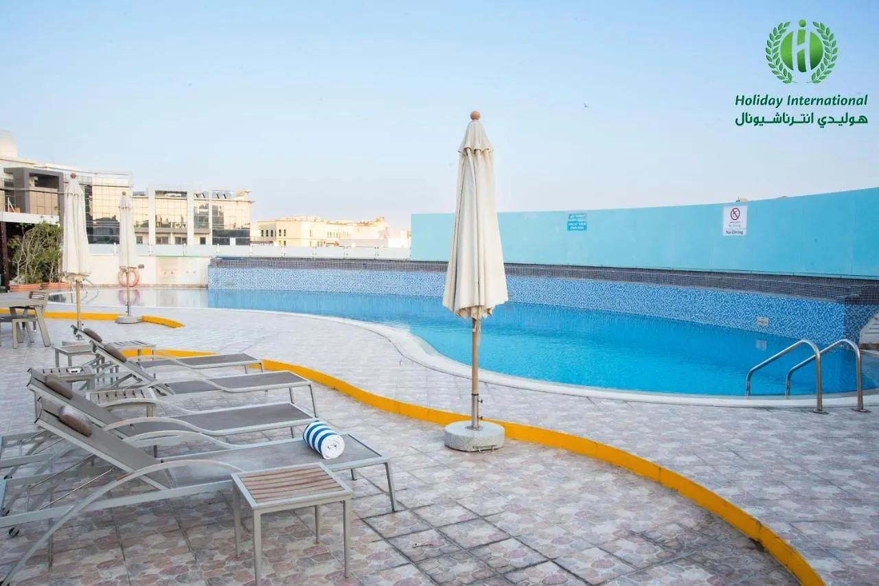 Sunday Hotel Holiday International Dubai 4*,  Birleşik Arap Emirlikleri