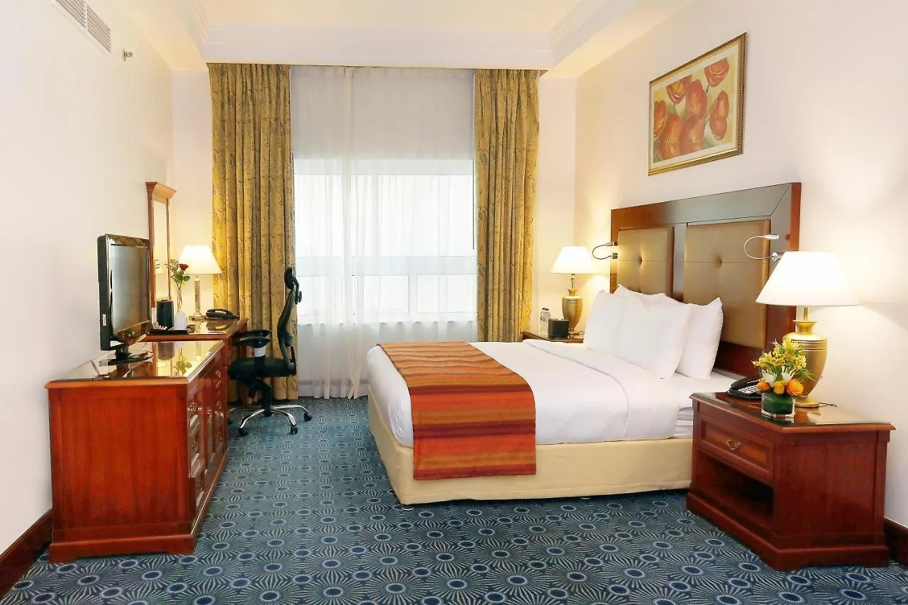 Sunday Hotel Holiday International Dubai United Arab Emirates