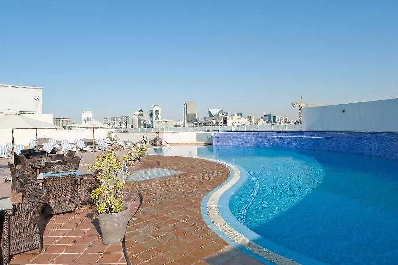 Sunday Hotel Holiday International Dubai
