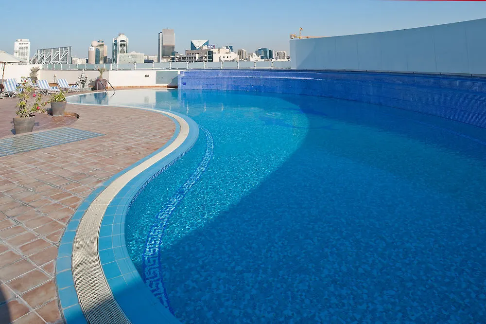 Sunday Hotel Holiday International Dubai