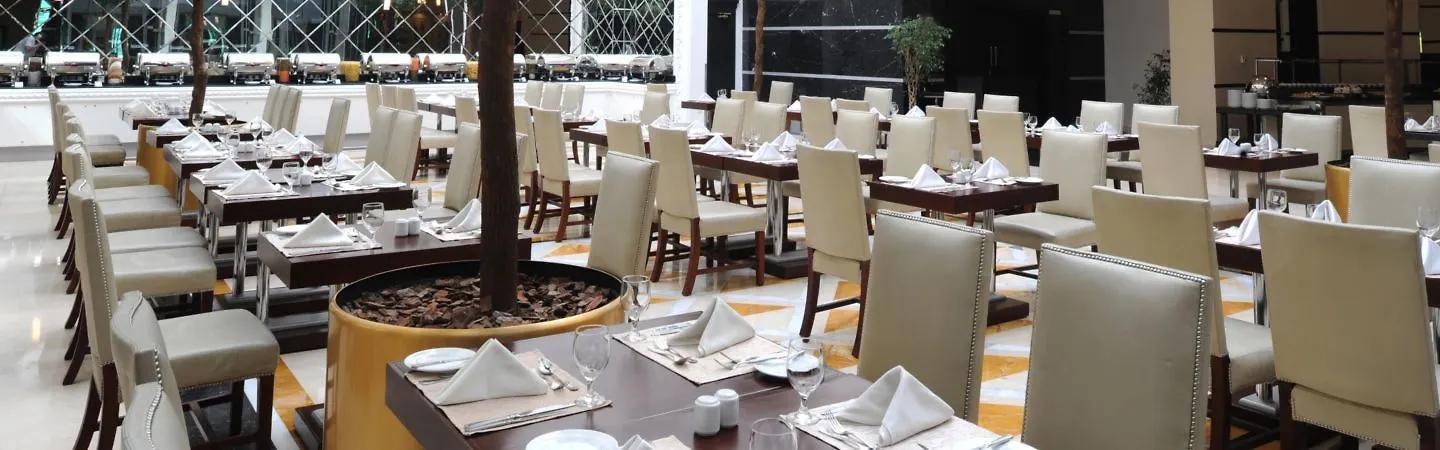 Sunday Hotel Holiday International Dubai 4*,  United Arab Emirates