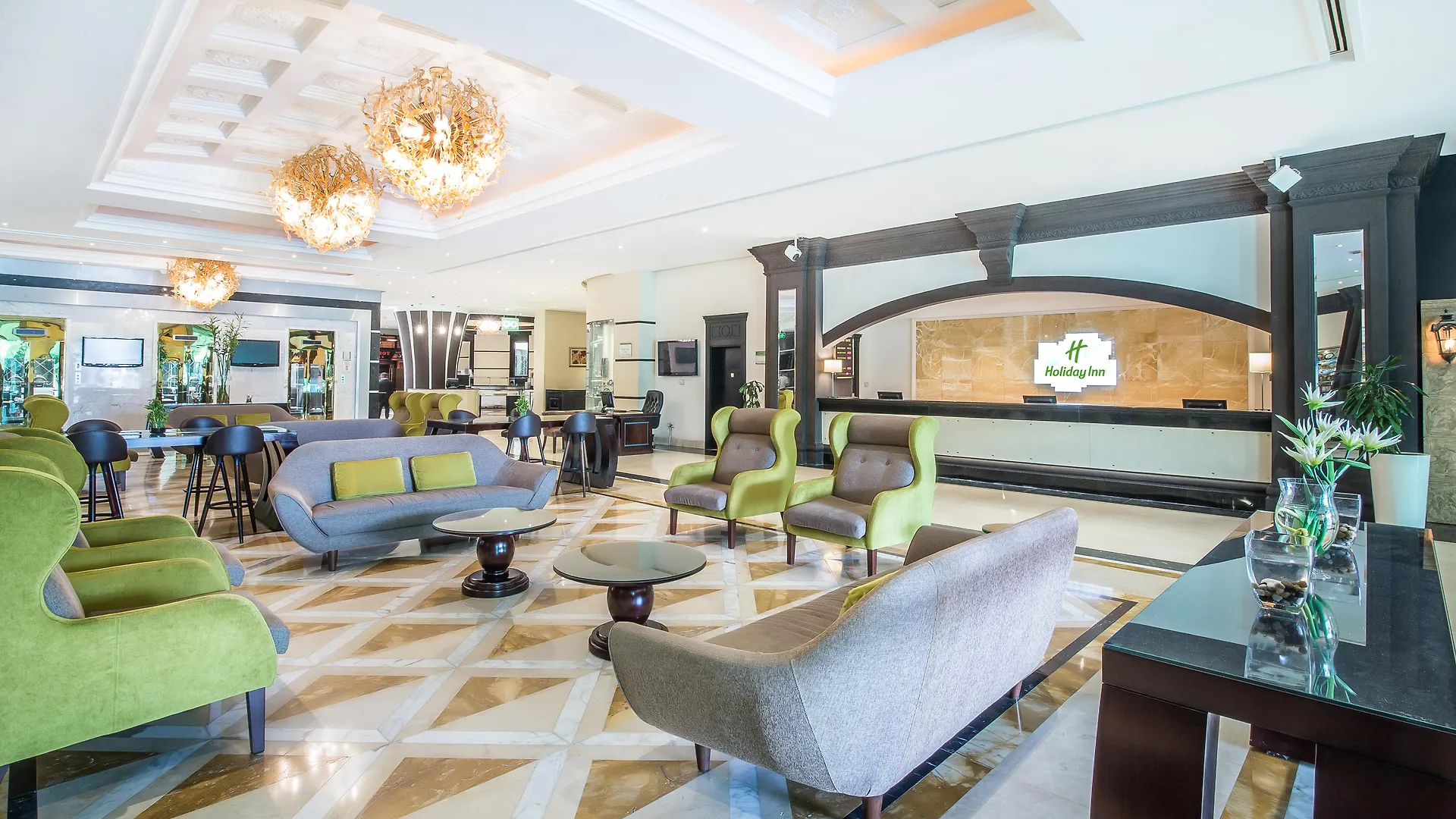 Sunday Hotel Holiday International Dubai